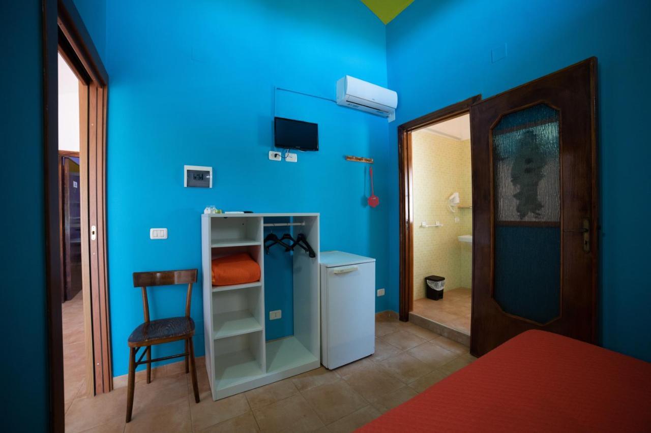 Coppola Rossa Relax Panzió Vieste Kültér fotó