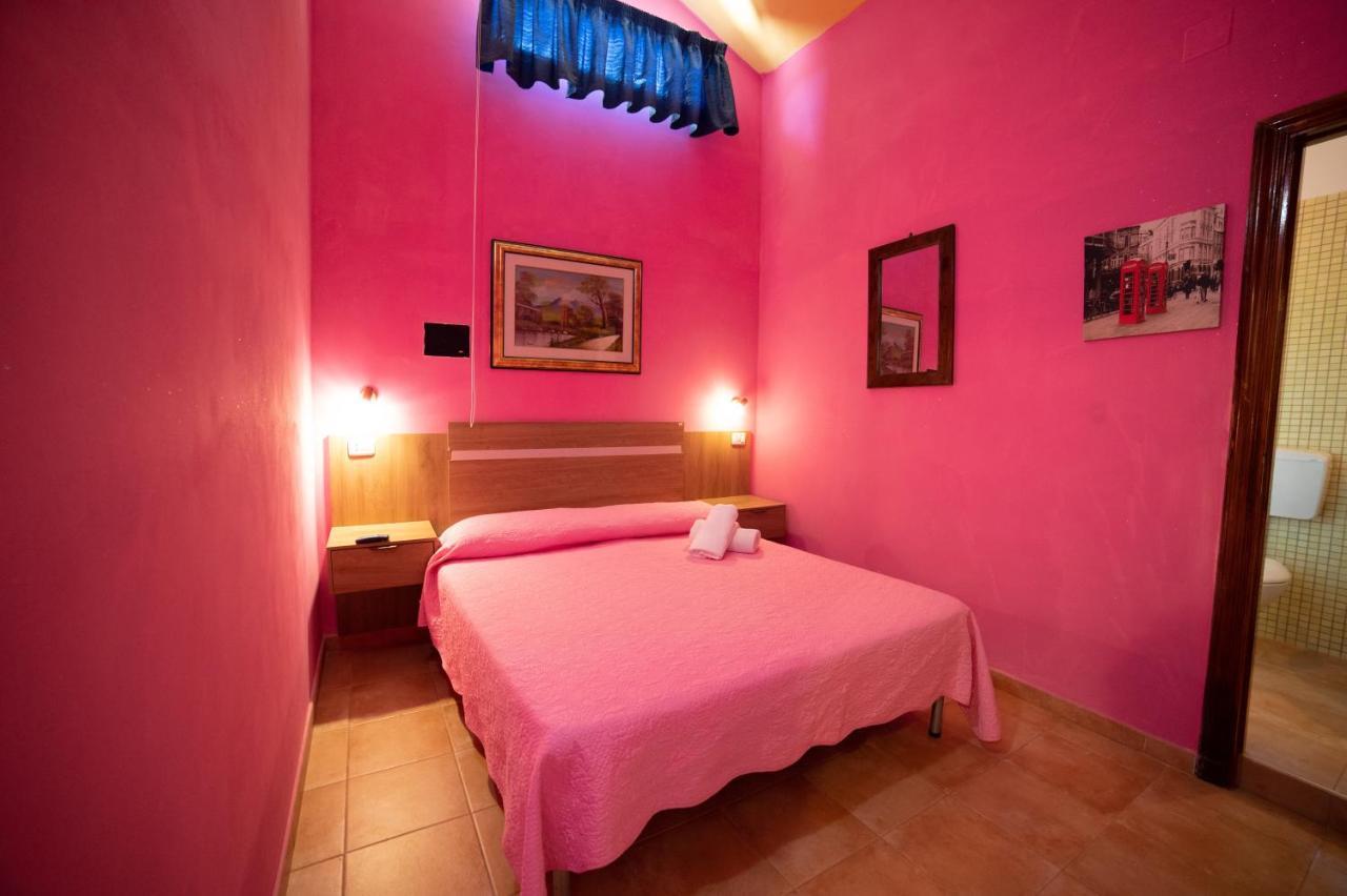 Coppola Rossa Relax Panzió Vieste Kültér fotó